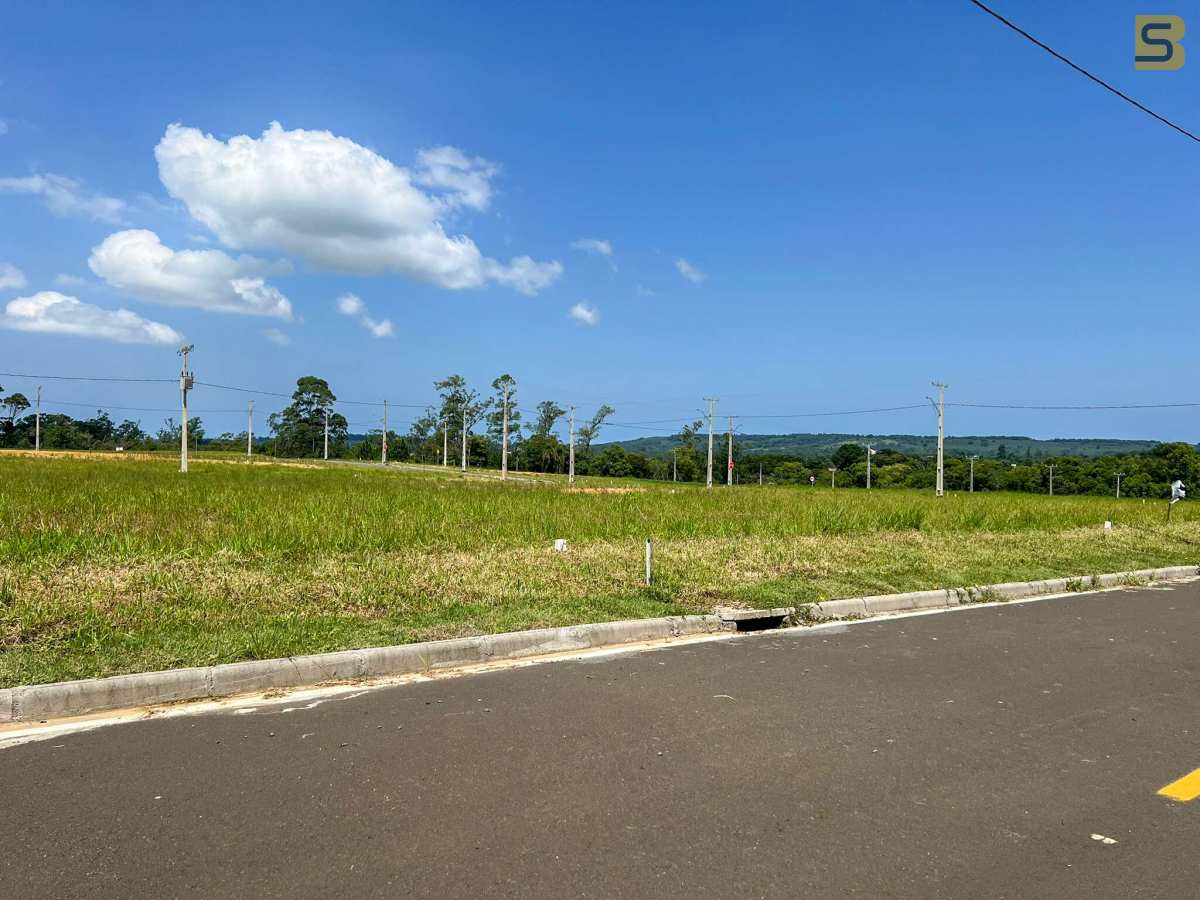 Terreno à venda - Primeira Linha,Criciúma